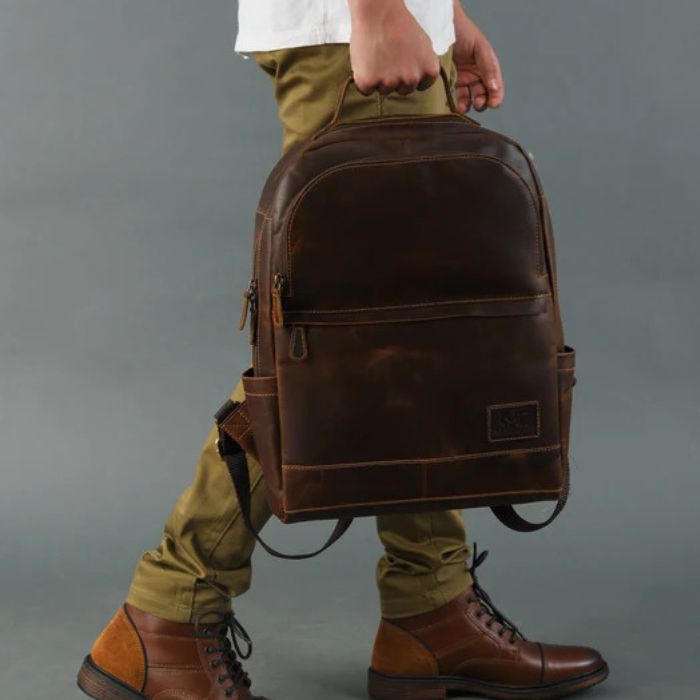 Cambridge Unisex Buffalo Leather Backpack